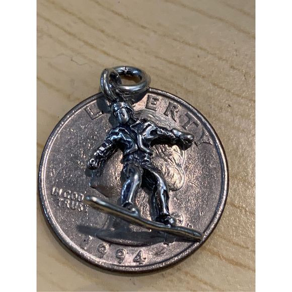 .925 Winter Snowboarder Sterling Silver Jewelry Charm - Picture 3 of 3